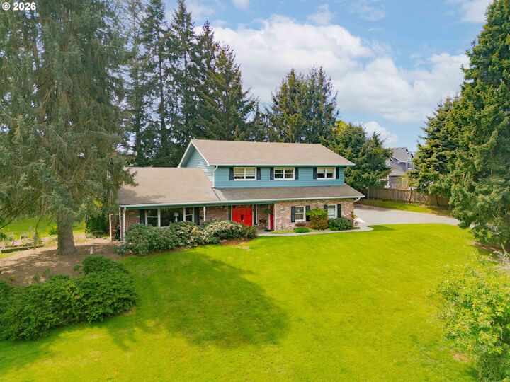 Property Photo:  10702 NW 13th Pl  WA 98685 