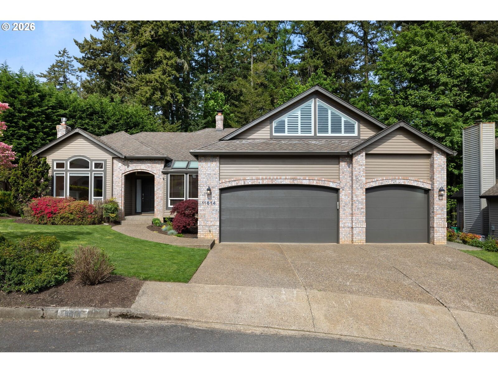 Property Photo: 11614 SW 31st Ct OR 97219