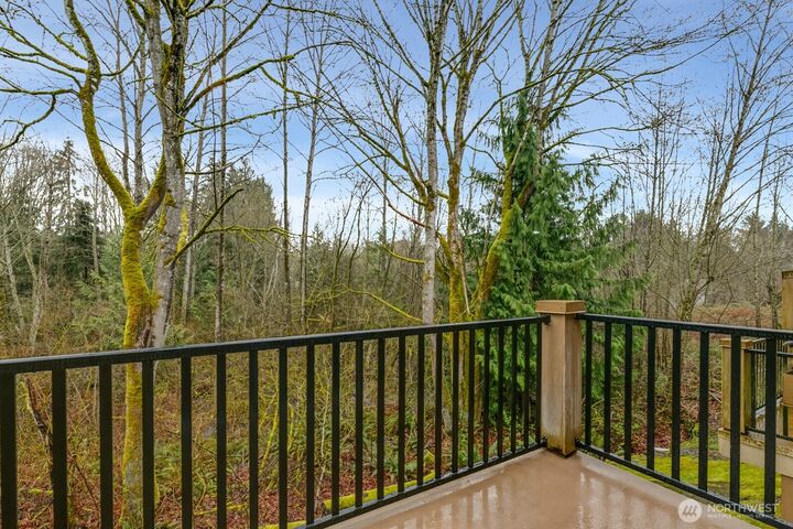 Property Photo:  18930  Bothell-Everett Highway T-101  WA 98012 