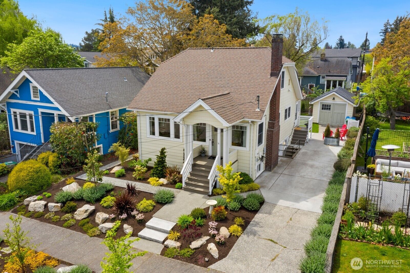 Property Photo:  6531  27th Avenue NW  WA 98117 