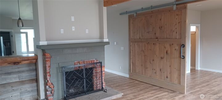 Property Photo:  725 NW New York Avenue  WA 98532 