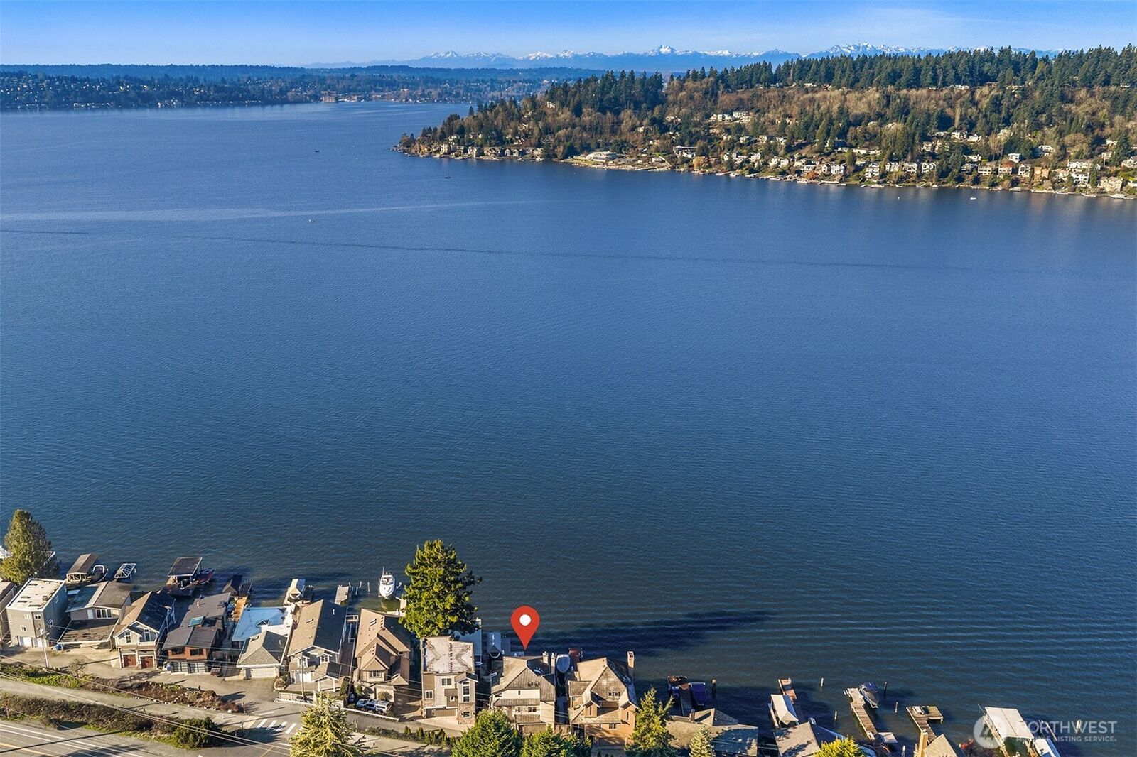 Property Photo:  3711  Lake Washington Boulevard N  WA 98056 