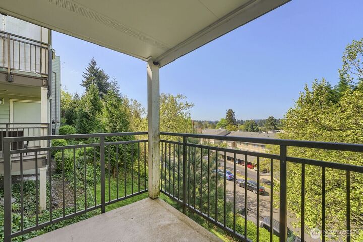 Property Photo:  3811  130 Lane SE  WA 98006 