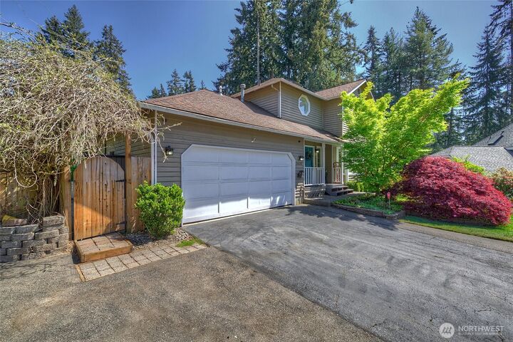 Property Photo:  2000  212th Place SW  WA 98036 
