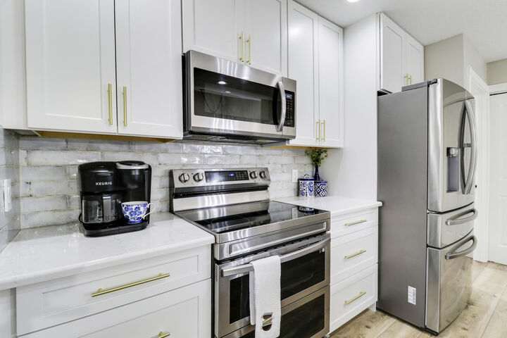 Property Photo: 1228 NW Sun Terrace D FL 34986