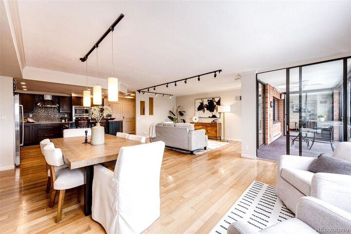 Property Photo:  1551 Larimer Street 1702  CO 80202 