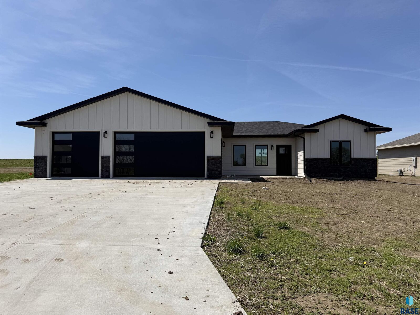 Property Photo: 603 Mill Pond Rd IA 51246