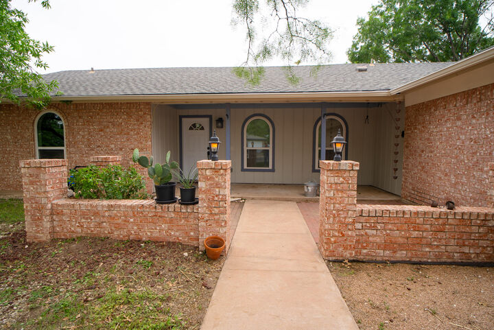 Property Photo:  3121 Edgewood Drive  TX 76903 