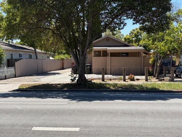 Property Photo:  1131, 1135 South 10th Street  CA 95112 
