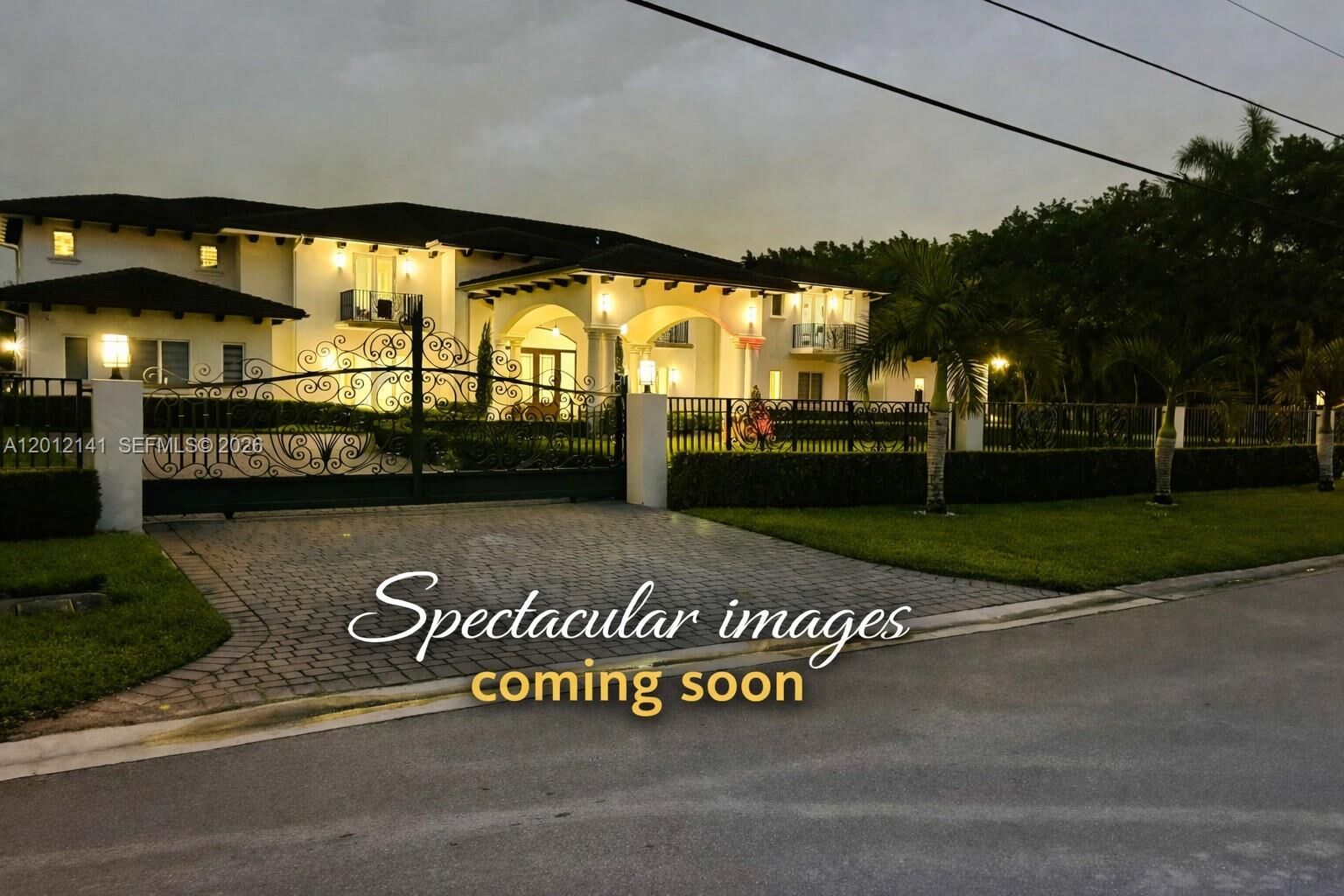 Property Photo:  12401 SW 45th St  FL 33175 