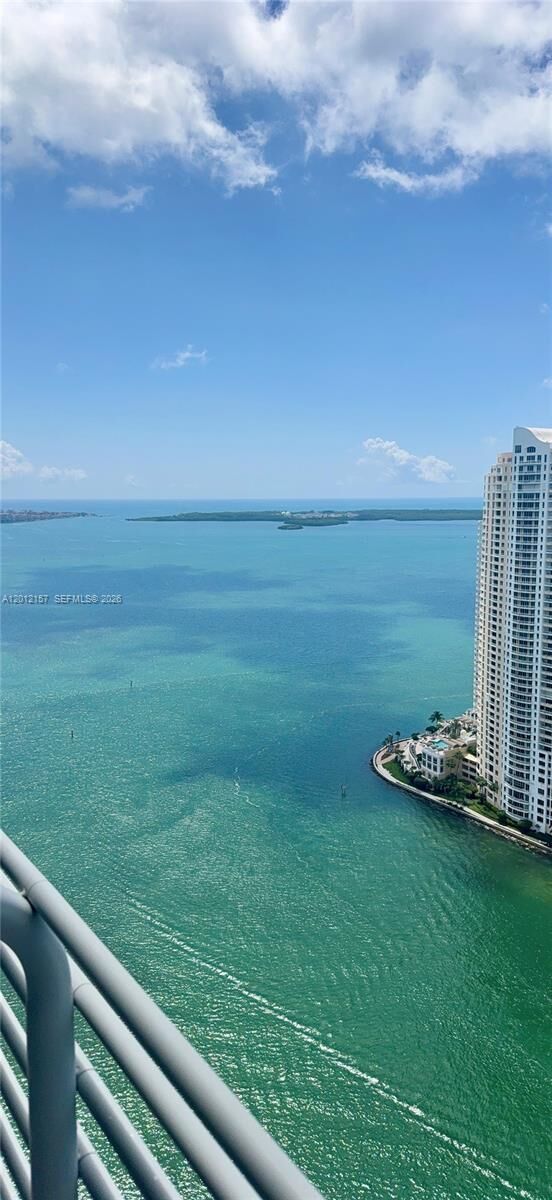Property Photo:  335 S Biscayne Blvd Uph-01  FL 33131 