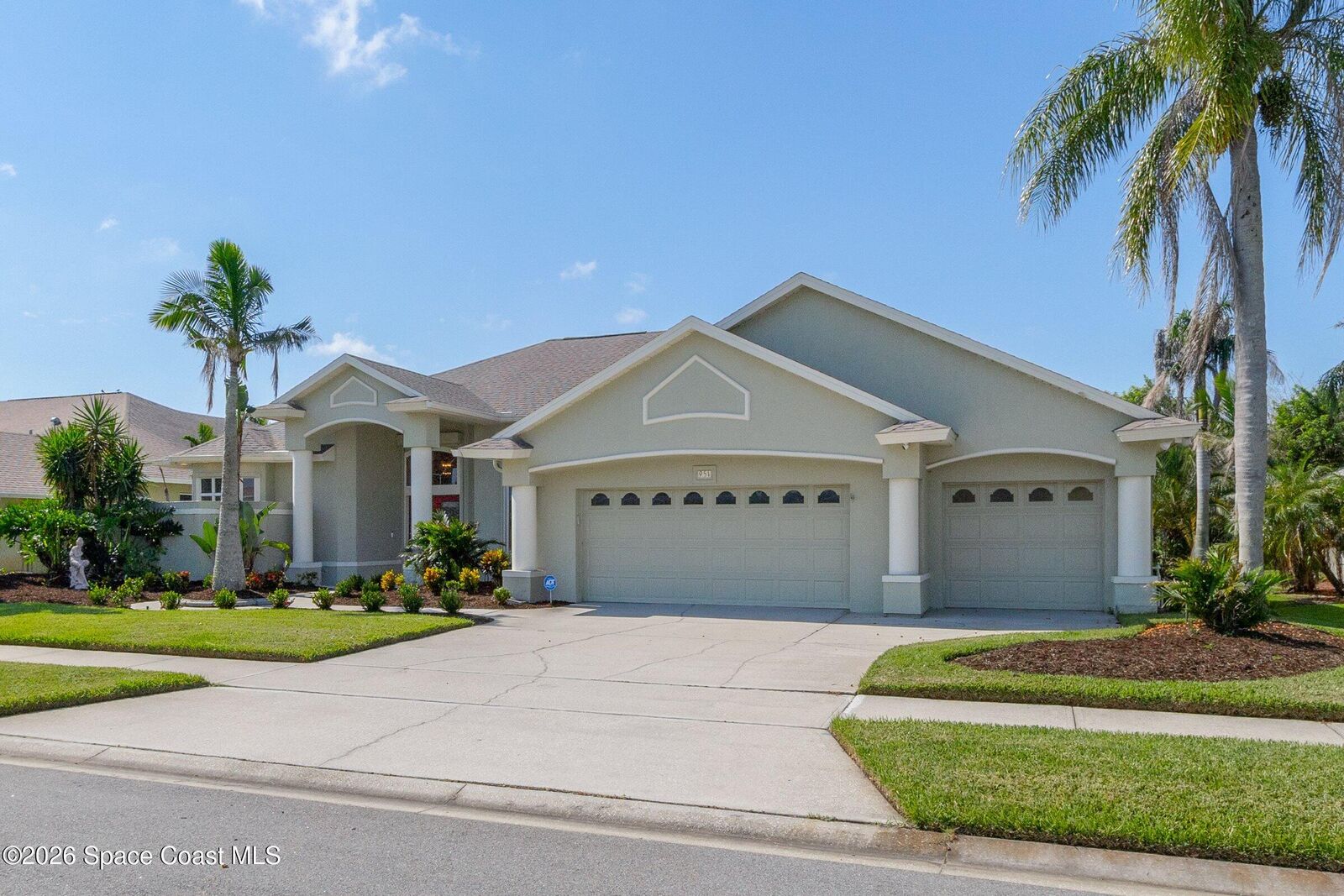 Property Photo:  951 Fostoria Drive  FL 32940 