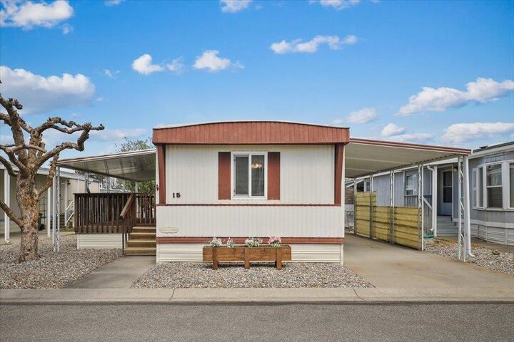 Property Photo:  304 S Conklin Rd #15  WA 99037 