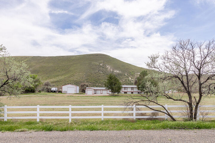 Property Photo:  8601 W Osprey St  ID 83627 