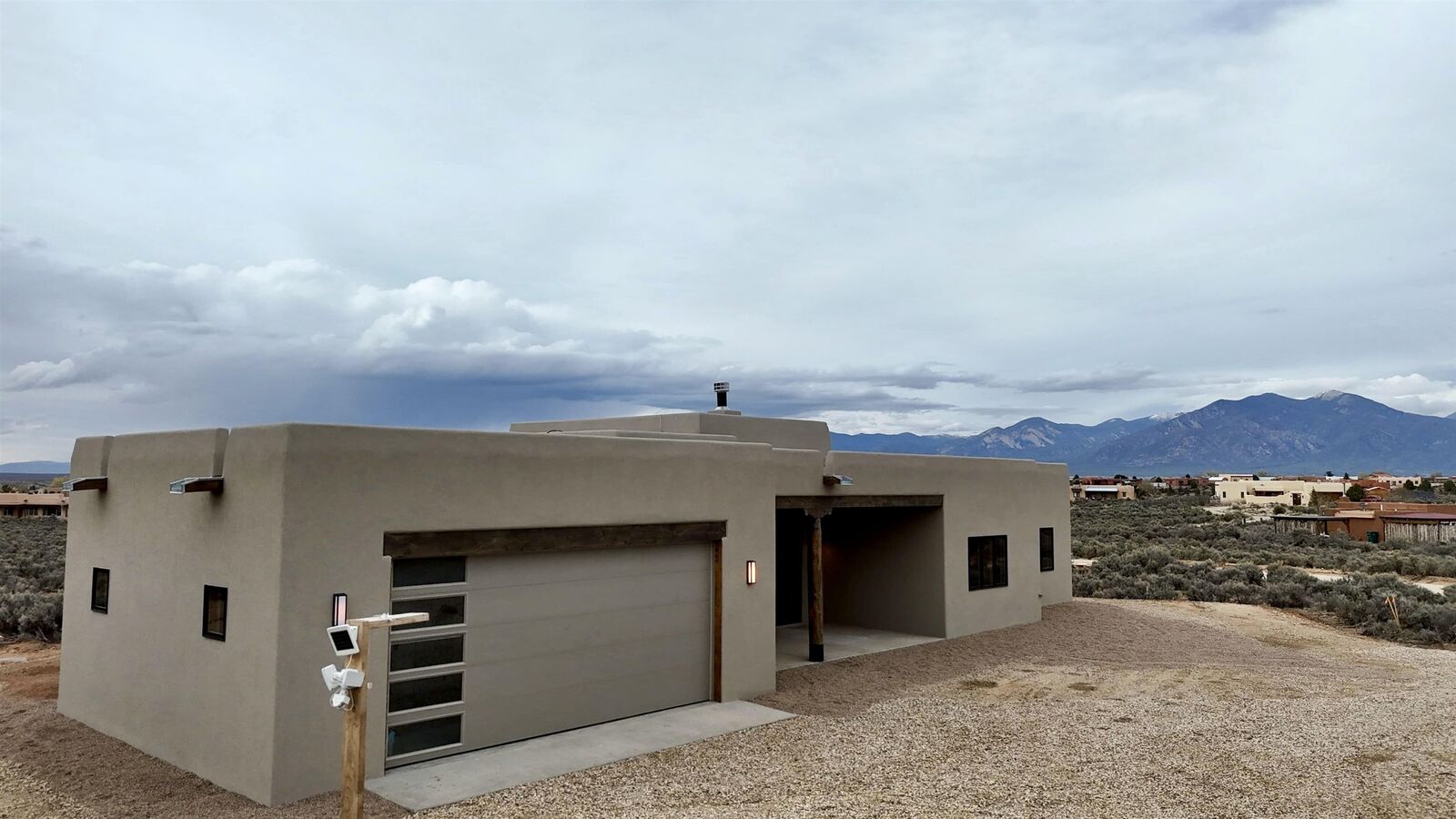 Property Photo:  42 Camino De Los Arroyos  NM 87557 