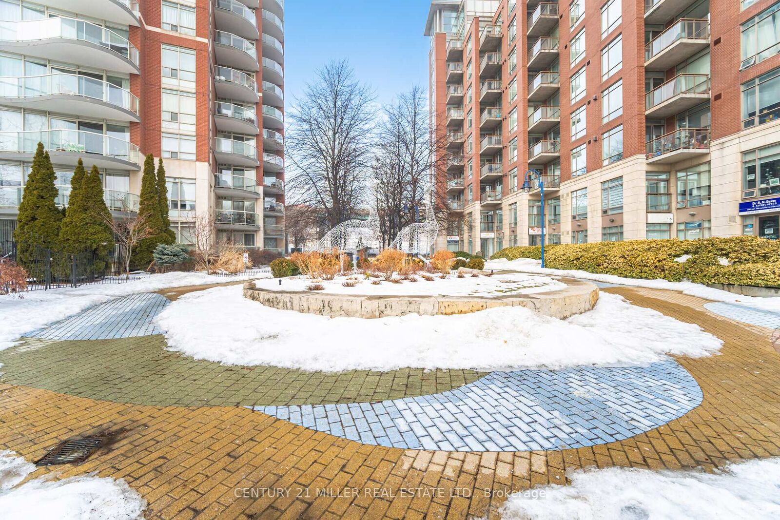 Property Photo:  550 Queens Quay W 318  ON M5V 3M8 