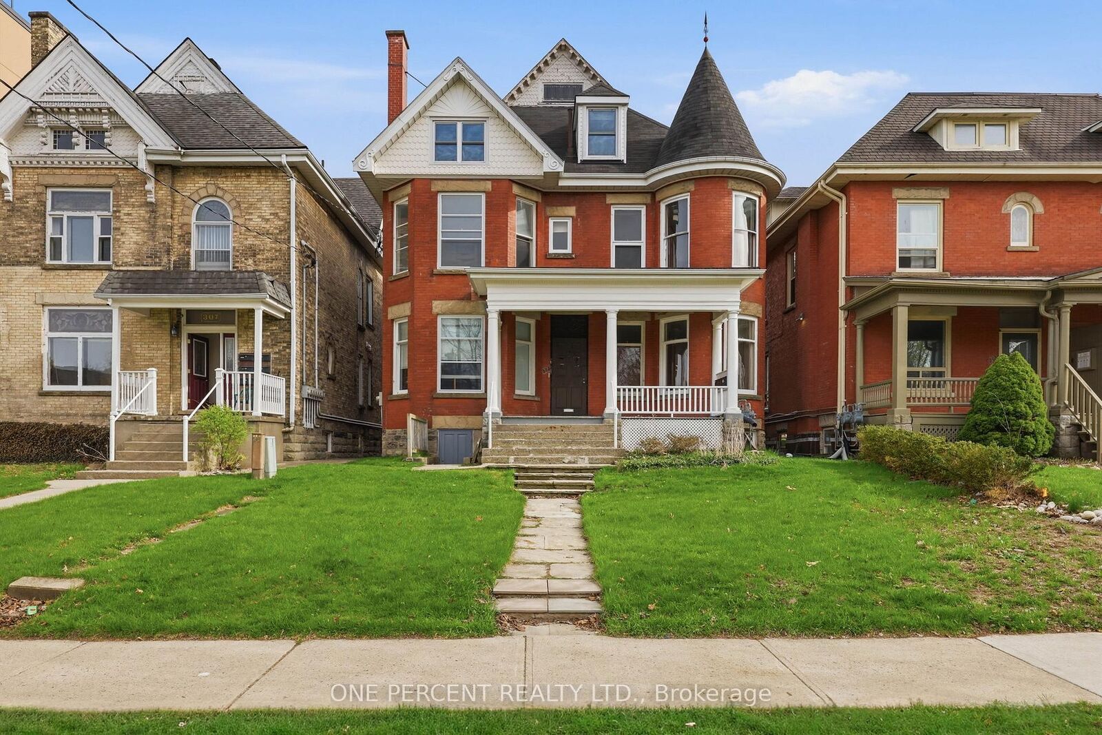 Property Photo: 305 Central Avenue ON N6B 2C9