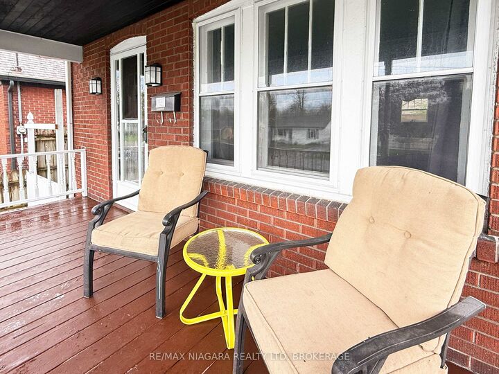 Property Photo: 361 Bowen Road ON L2A 2Z2