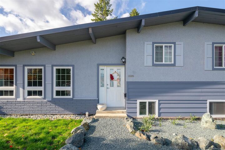 Property Photo: 5032 Cherry Creek Rd BC V9Y 6Y7