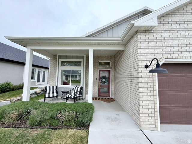 Property Photo:  1449 N Cobblewood Ct E  UT 84037 