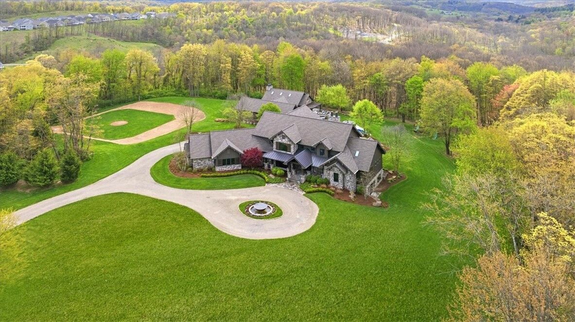 Property Photo:  5709 N Montour Rd  PA 15044 