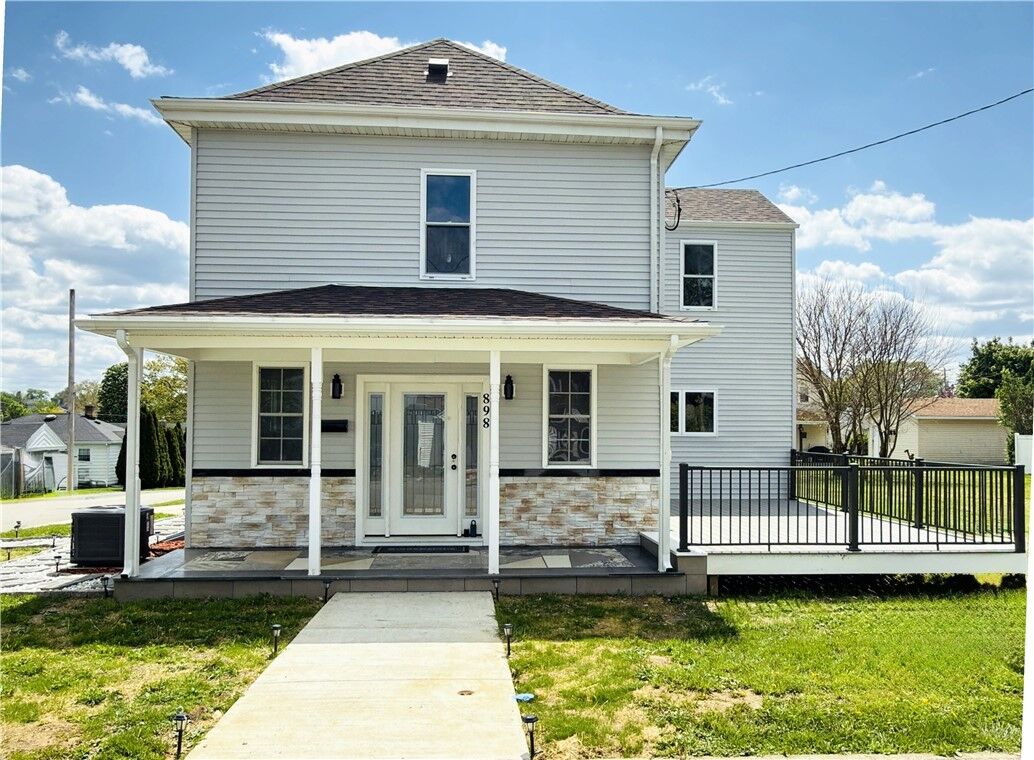 Property Photo:  898 Speyer Ave  PA 15061 