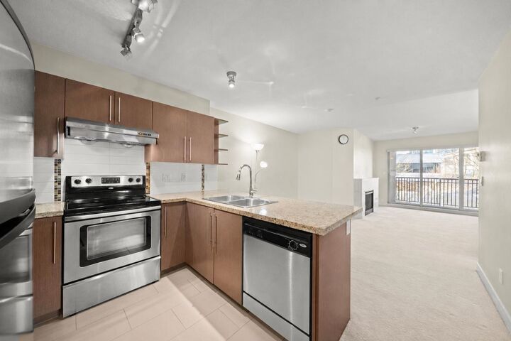Property Photo: 2088 Beta Avenue 322 BC V5C 0C8