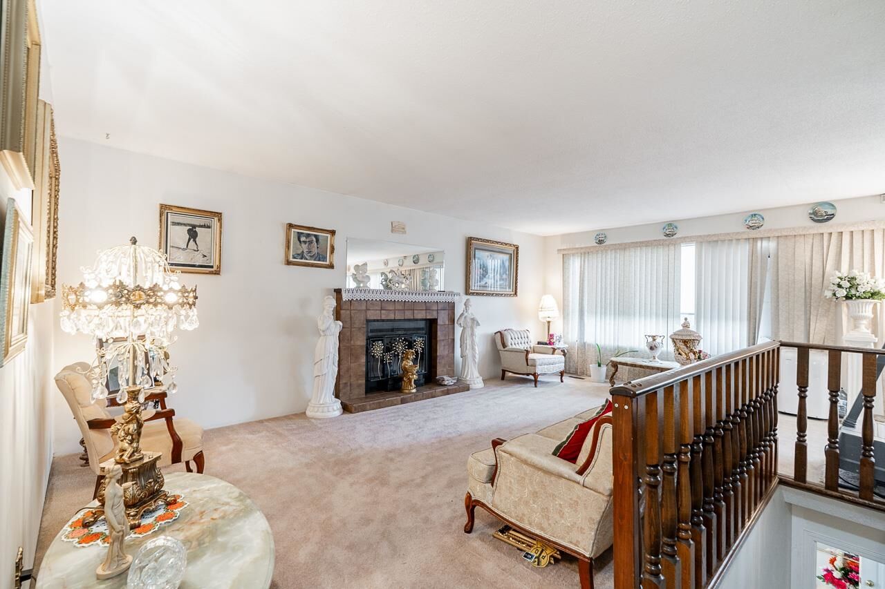 Property Photo: 4820 200 Street BC V3A 1L5