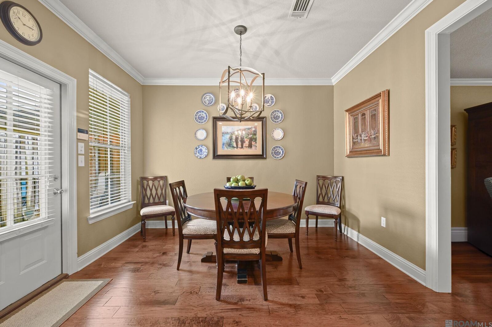 Property Photo: 2907 Magazine Dr LA 70816