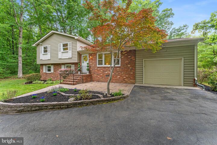 Property Photo:  214 Braehead Drive  VA 22401 