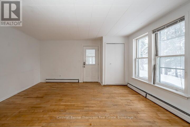 Property Photo:  145 Front Street Unit B  ON P1L 1J7 