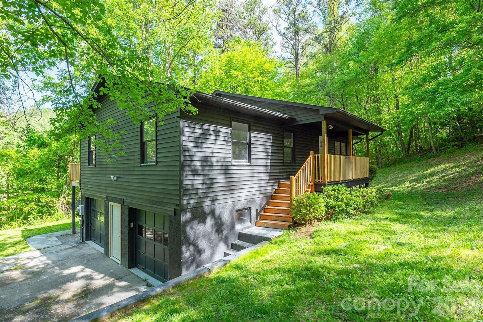 Property Photo:  4 Smokey Mountain Drive  NC 28778 