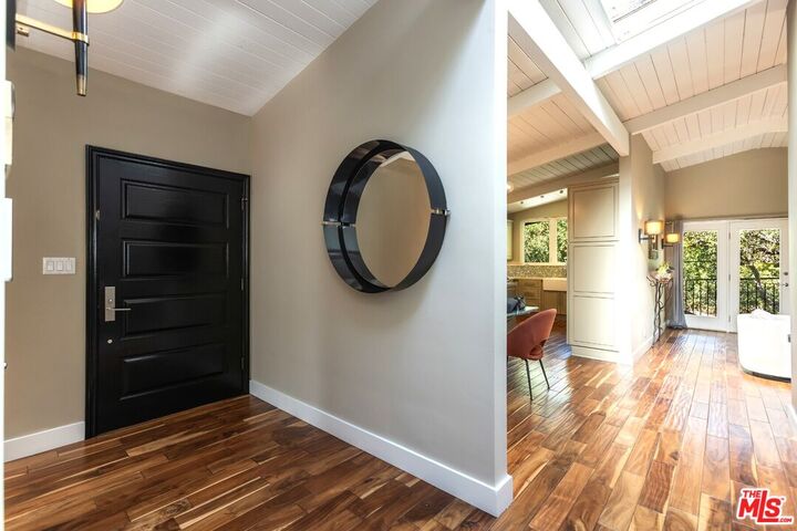 Property Photo: 11922 Sunshine Ter CA 91604