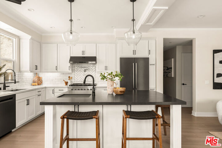 Property Photo: 812 N Cleveland St CA 92054