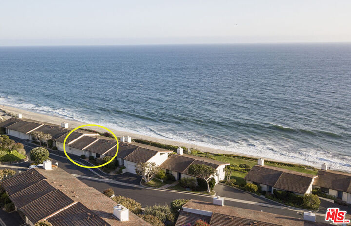 Property Photo:  6805 Shearwater Ln  CA 90265 
