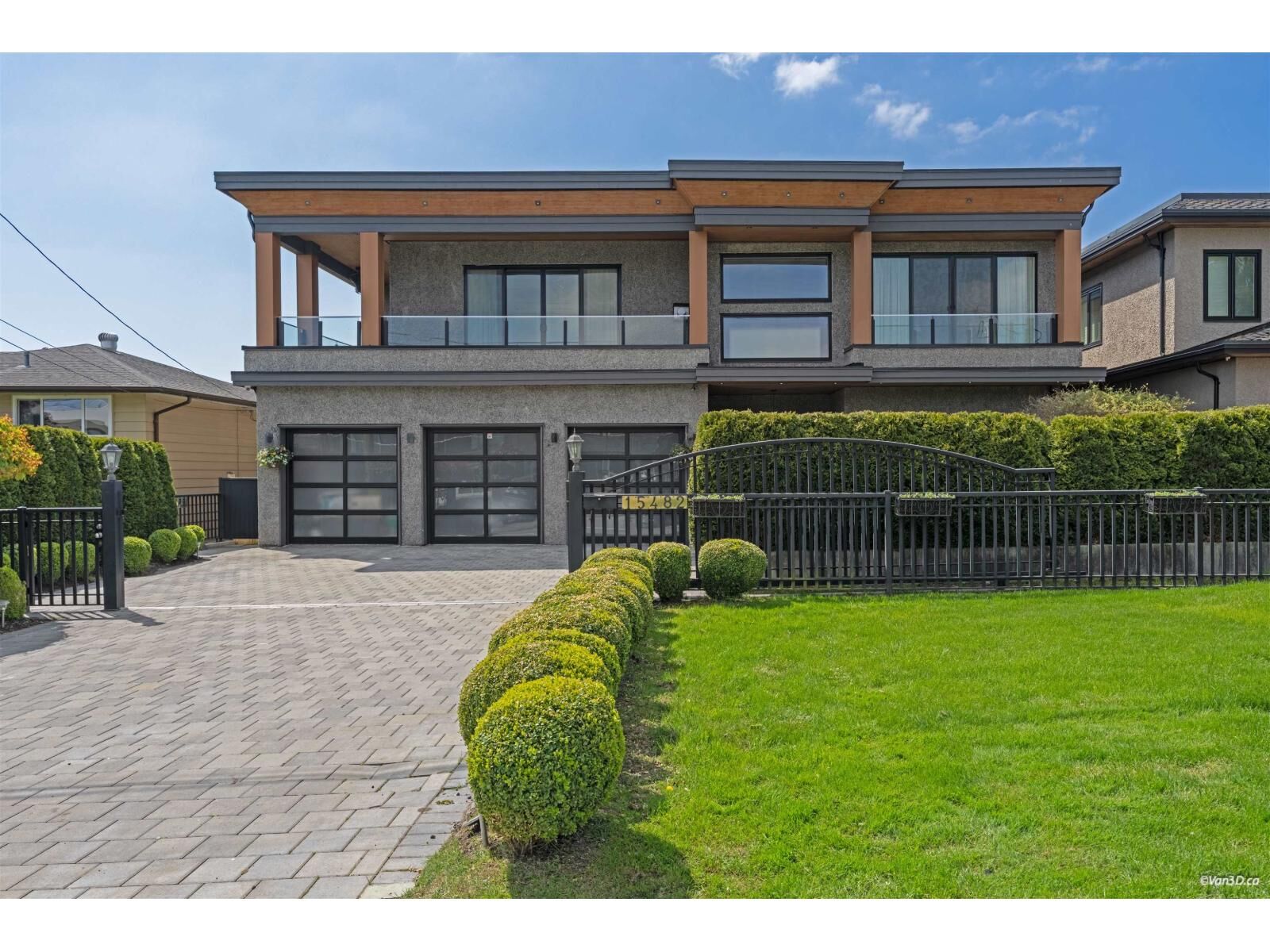 Property Photo: 15482 Pacific Avenue BC V4B 1R7