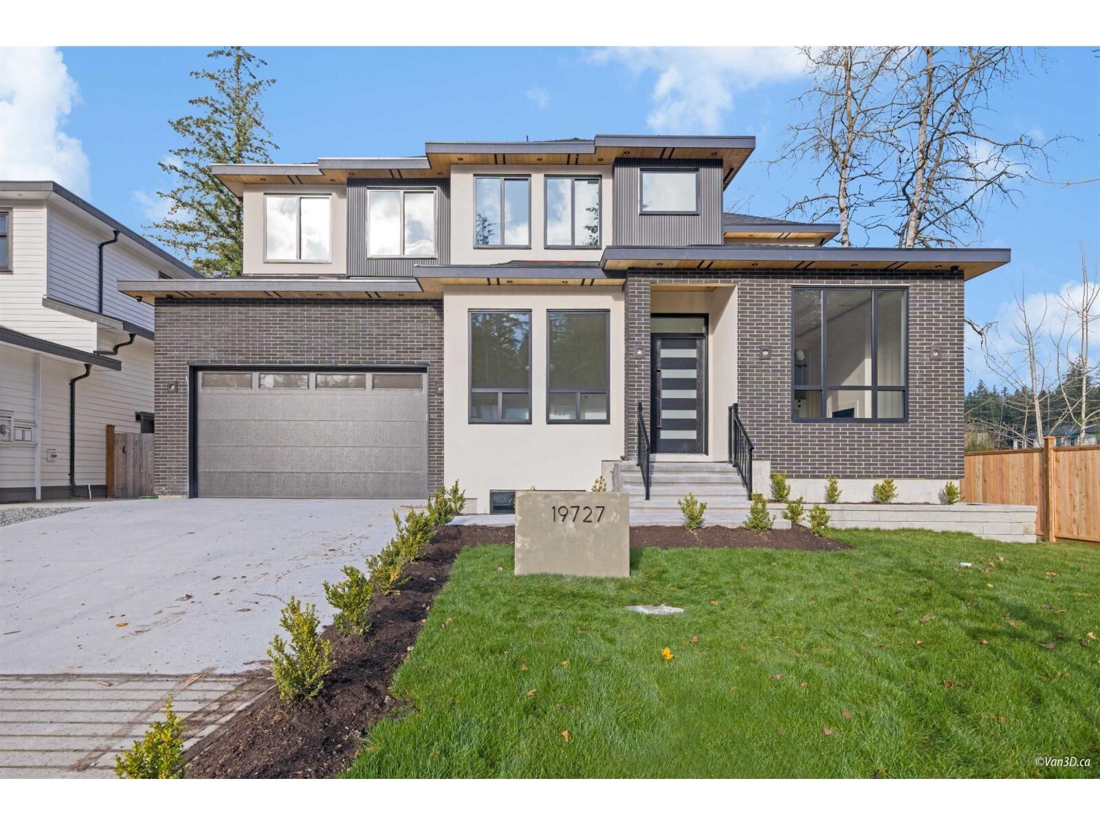 Property Photo:  19727 31B Avenue  BC V2Z 0B2 