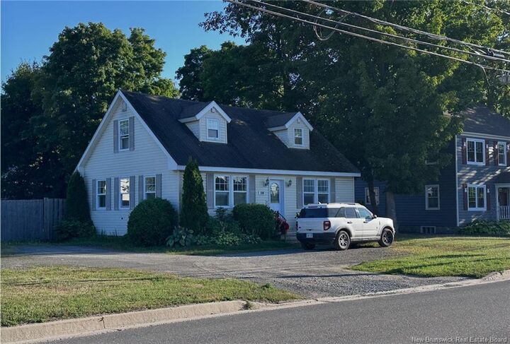 230 Woodstock Road — photo 1