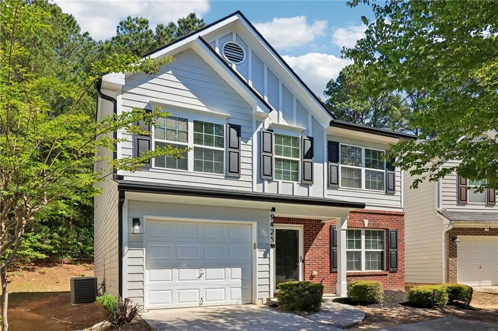Property Photo: 9425 Lakeview Road GA 30291