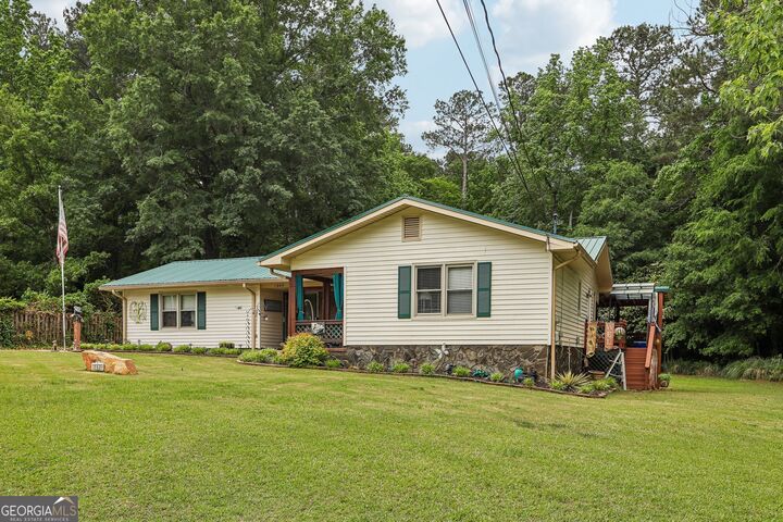 Property Photo: 1949 Bonnie Ridge Drive GA 30223