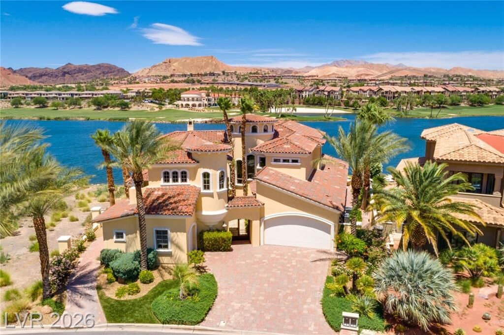 Property Photo:  8 Rue Promenade Way  NV 89011 