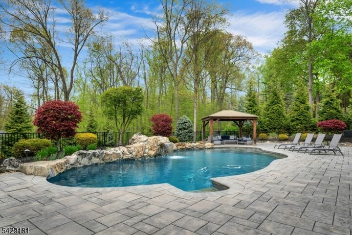 Property Photo:  95 Kingsland Road  NJ 07005 