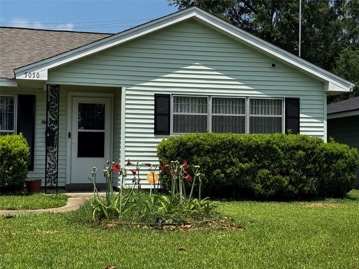 Property Photo: 5050 Swallow Drive TX 77707