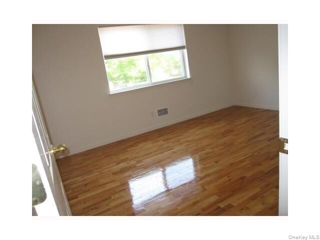 Property Photo:  25 College Avenue 512  NY 10954 