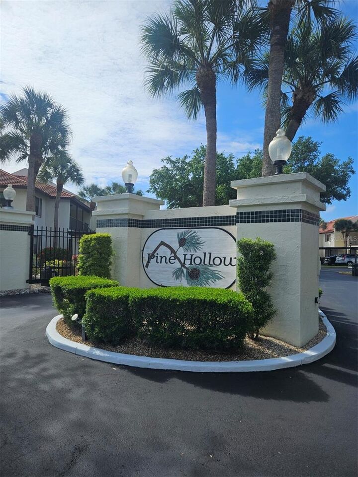 Property Photo: 307 Pine Hollow Circle 307 FL 34223