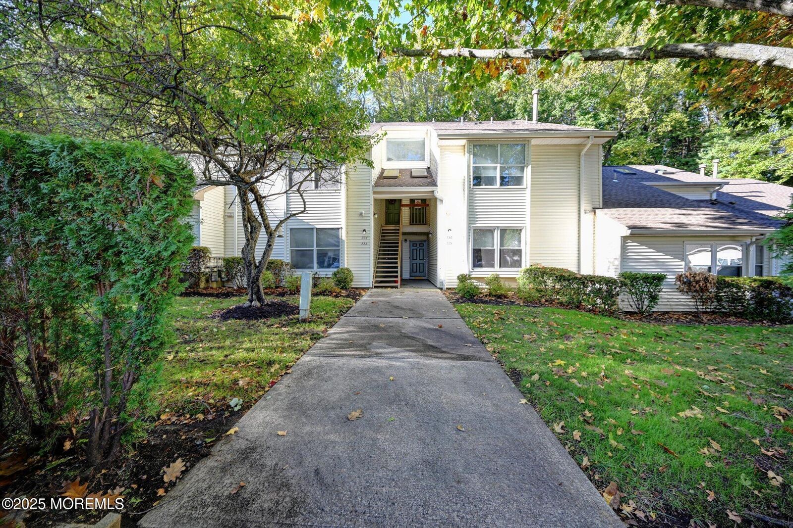 Property Photo:  335 Sunshine Court  NJ 07726 