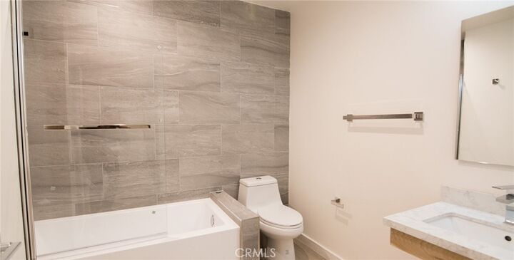 Property Photo:  1187 Crenshaw Boulevard 102  CA 90019 