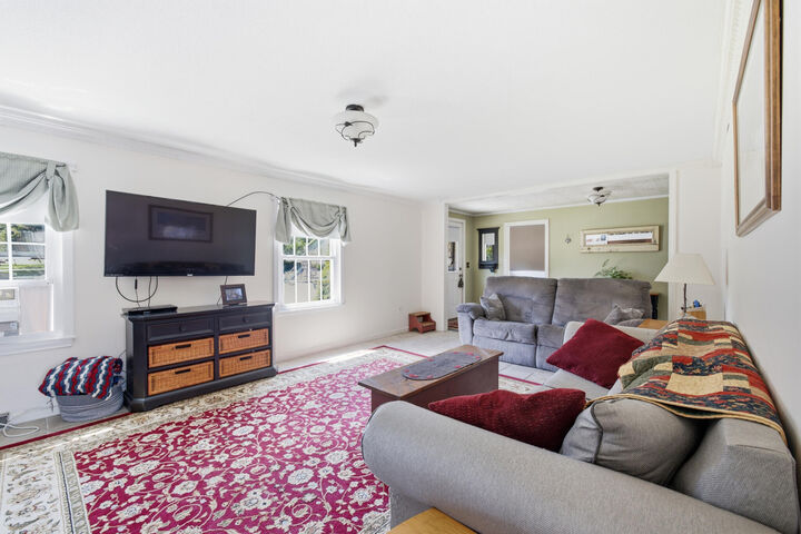 Property Photo:  3 Mathews Avenue  ME 04530 