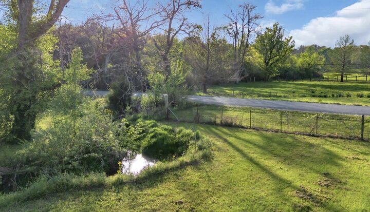 Property Photo: 1331 Altamont St TN 37387