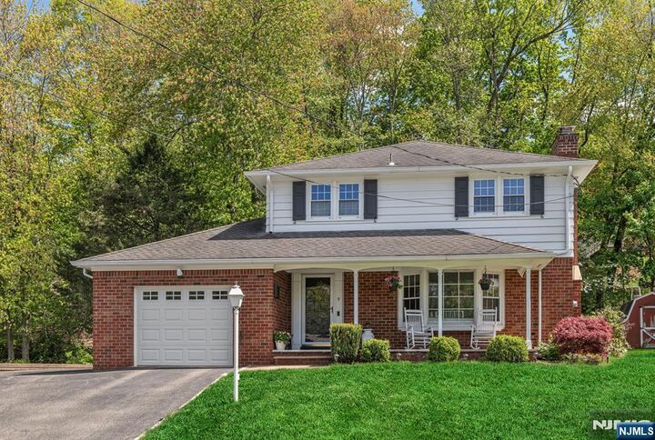 Property Photo:  5 East Street  NJ 07465 